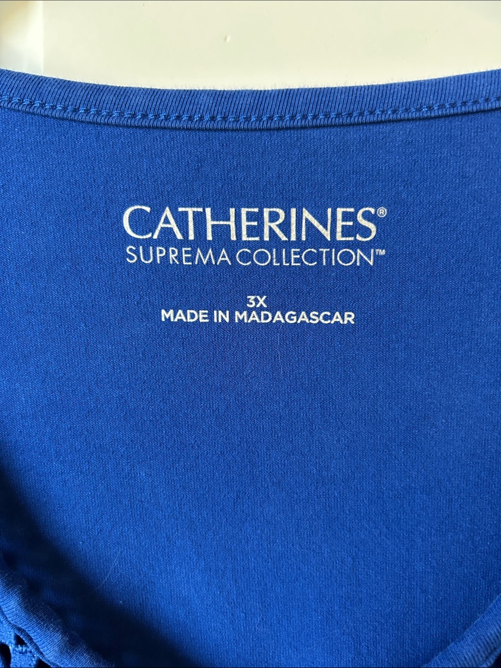 Catherines Royal Blue V-Neck Short Sleeve Top with Trim 3X - Picture 3 of 8